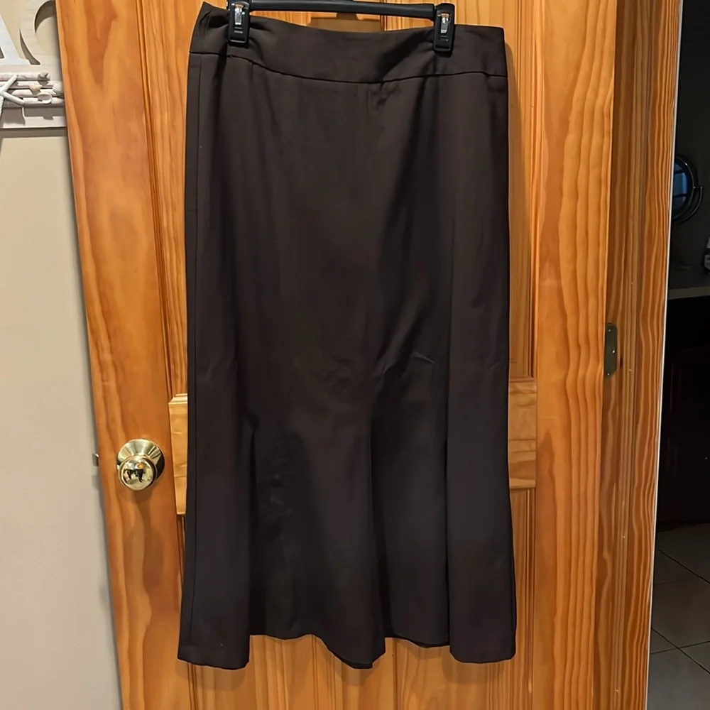 Dressbarn Maxi Skirt - Picture 4 of 8